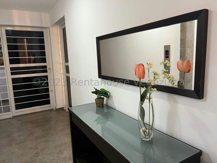 Apartamento (1 Nivel) en Venta en Colinas de La Tahona, Distrito Metropolitano - 4