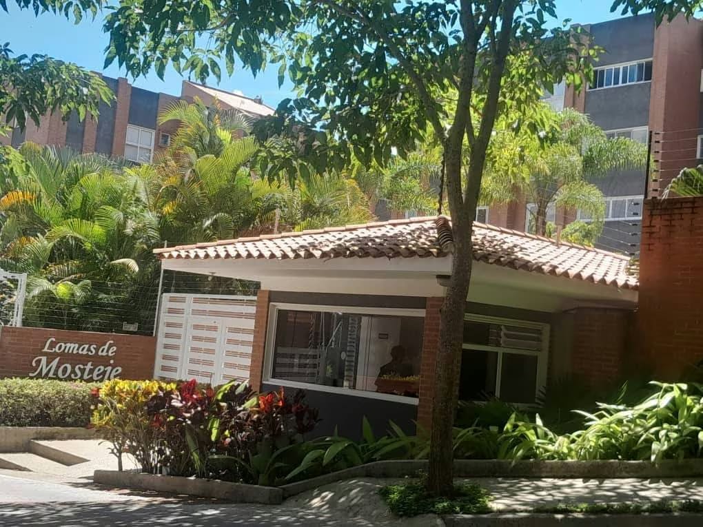 Se Vende Apartamento en La Lagunita – El Hatillo