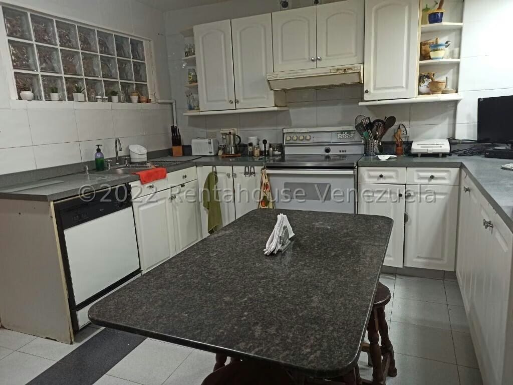 CASA EN VENTA-SELENE MARIN NOBREGA- MLS#23-7902 - 2