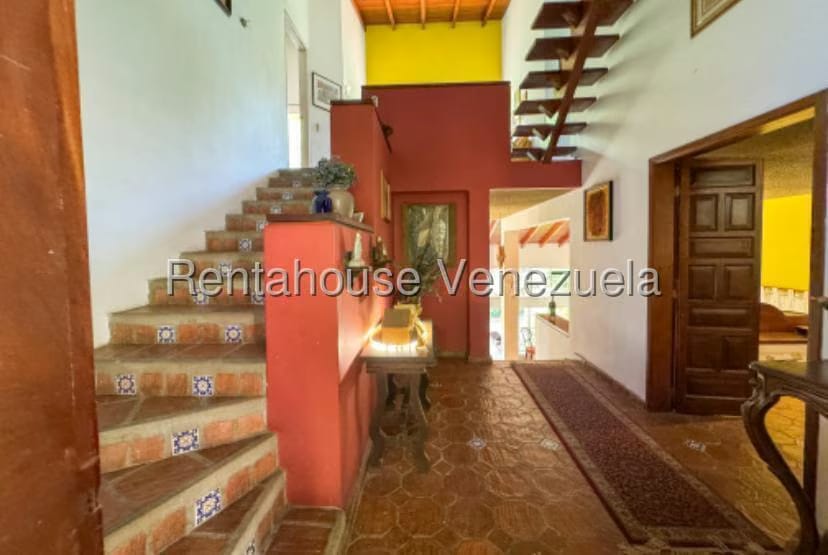Casa (Multipes Niveles) en Venta en El Hatillo, Distrito Metropolitano - 2