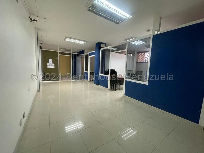 Comercial (Oficina) en Venta en Quinta Crespo, Distrito Metropolitano - 2
