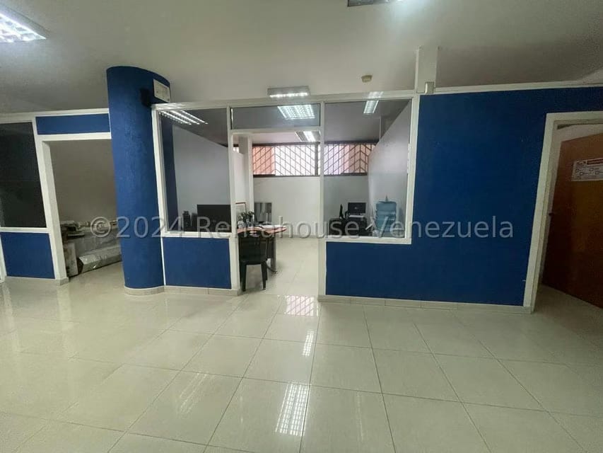 Comercial (Oficina) en Venta en Quinta Crespo, Distrito Metropolitano - 7