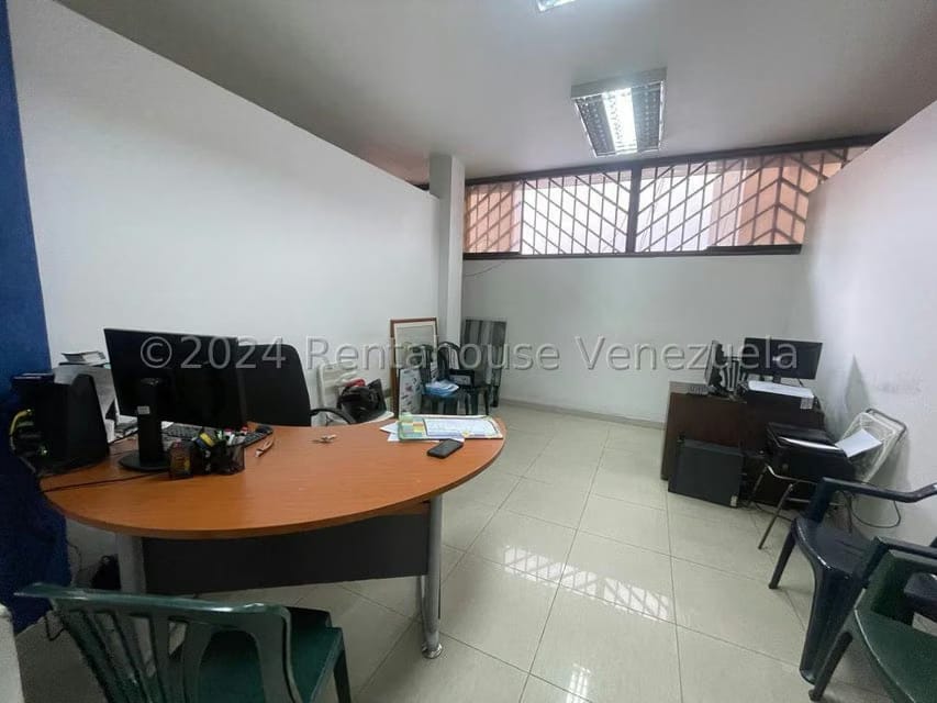Comercial (Oficina) en Venta en Quinta Crespo, Distrito Metropolitano - 9