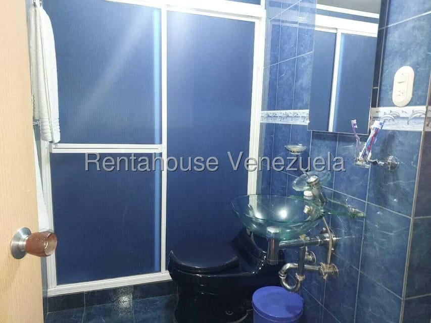 Apartamento (Multiples Niveles) en Venta en Catia, Distrito Metropolitano - 14