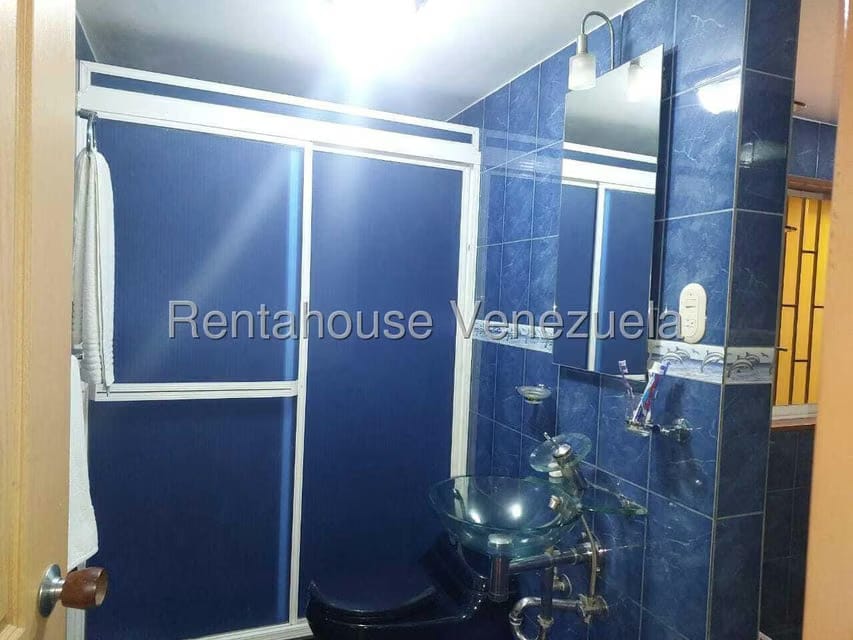 Apartamento (Multiples Niveles) en Venta en Catia, Distrito Metropolitano - 15