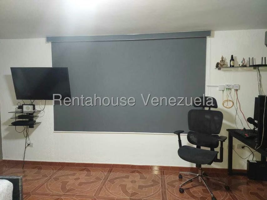 Apartamento (Multiples Niveles) en Venta en Catia, Distrito Metropolitano - 17
