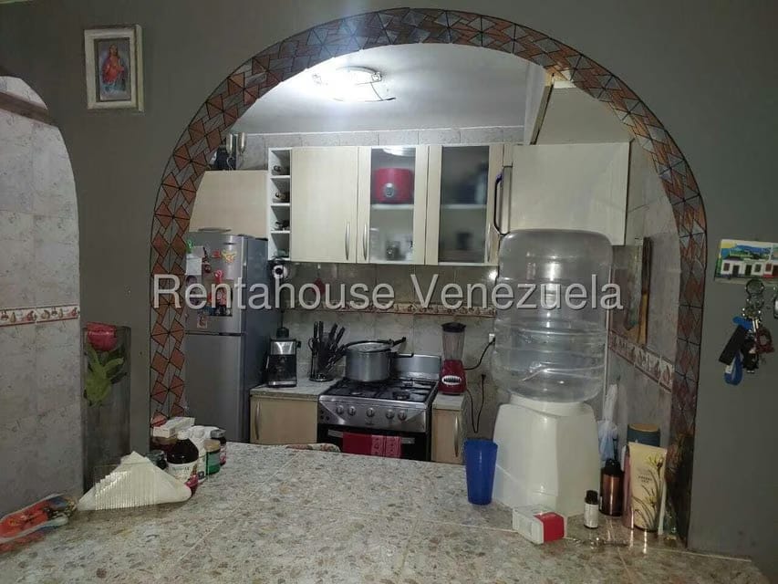 Apartamento (Multiples Niveles) en Venta en Catia, Distrito Metropolitano - 26