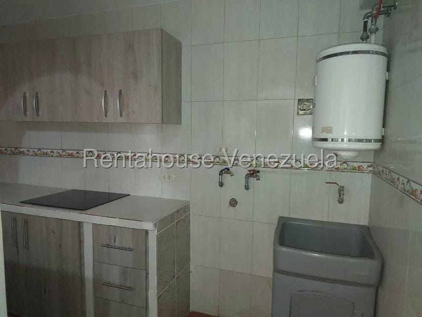 Apartamento (Multiples Niveles) en Venta en Catia, Distrito Metropolitano - 39