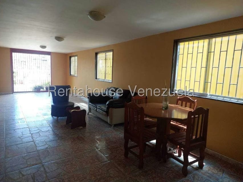Apartamento (Multiples Niveles) en Venta en Catia, Distrito Metropolitano - 42