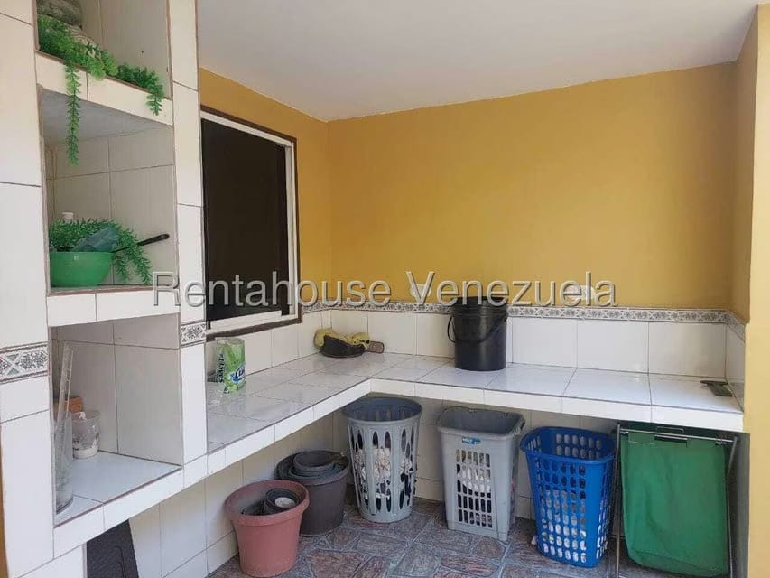 Apartamento (Multiples Niveles) en Venta en Catia, Distrito Metropolitano - 52