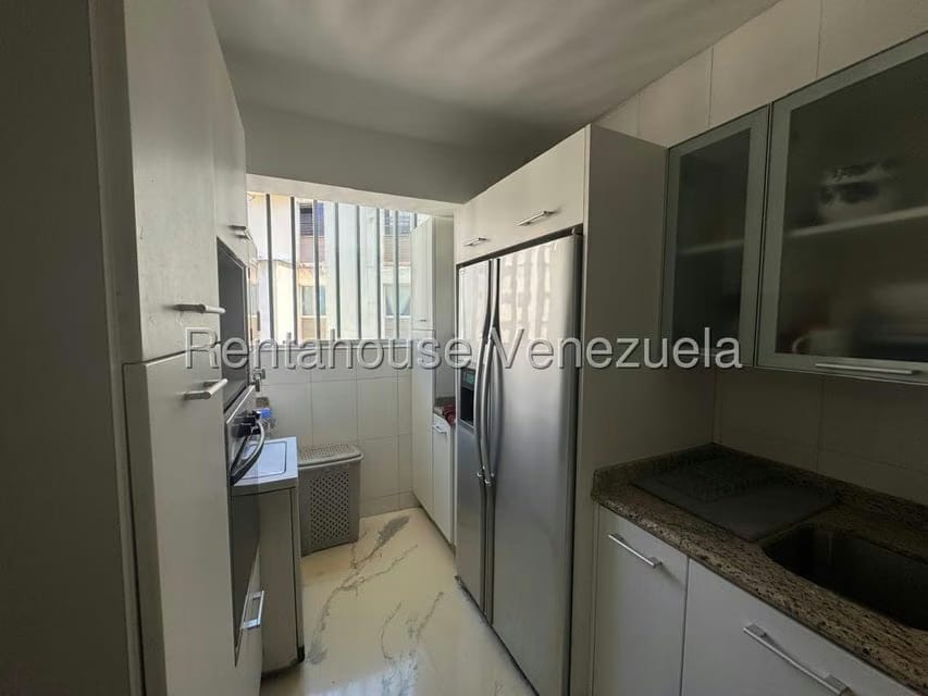 Apartamento (1 Nivel) en Venta en Prados del Este, Distrito Metropolitano - 11