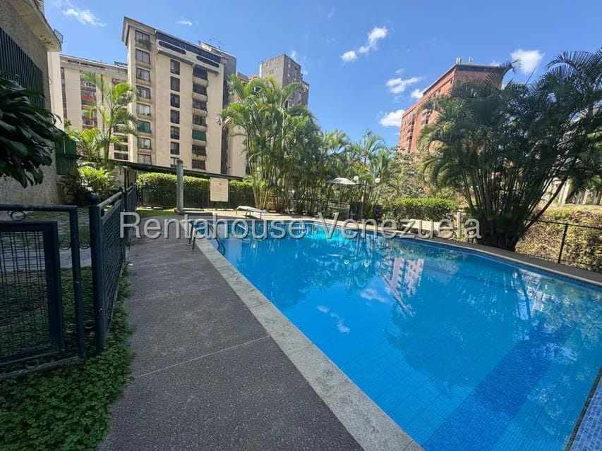 Apartamento (1 Nivel) en Venta en Prados del Este, Distrito Metropolitano - 20