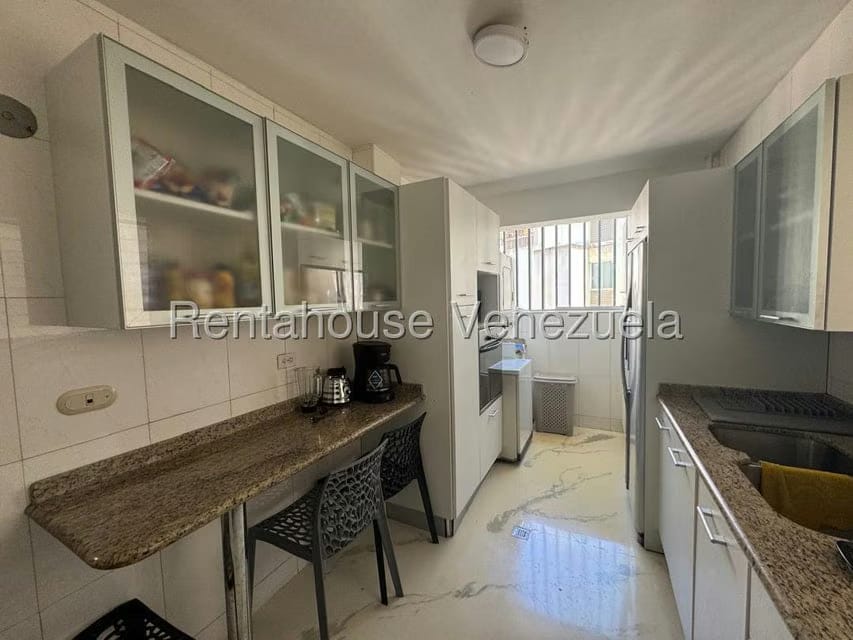 Apartamento (1 Nivel) en Venta en Prados del Este, Distrito Metropolitano - 10