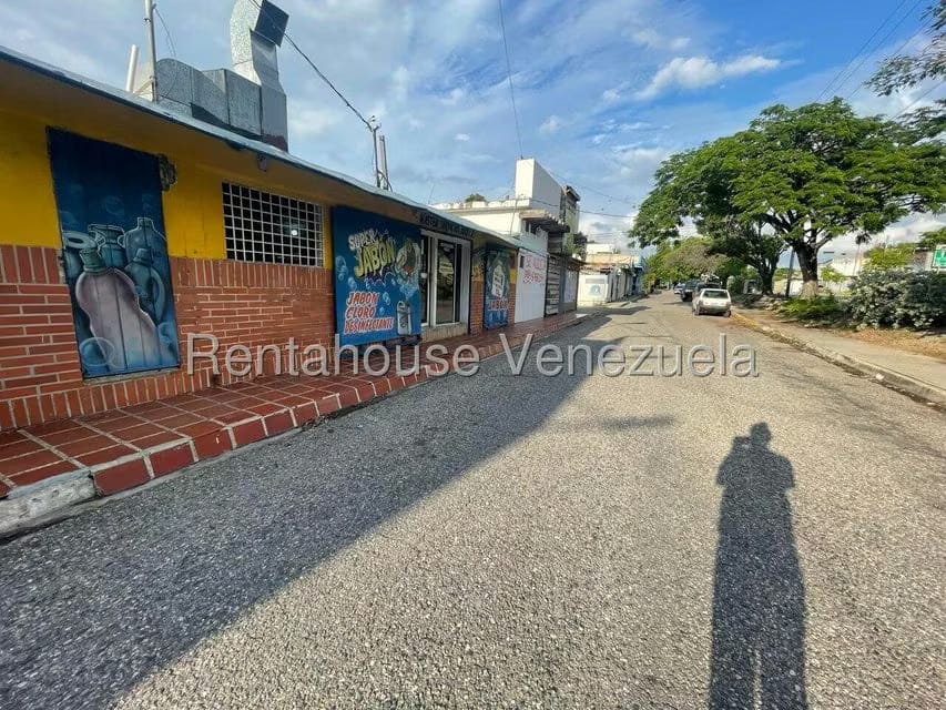 Casa (1 Nivel) en Venta en Valle Hondo, Lara - 26