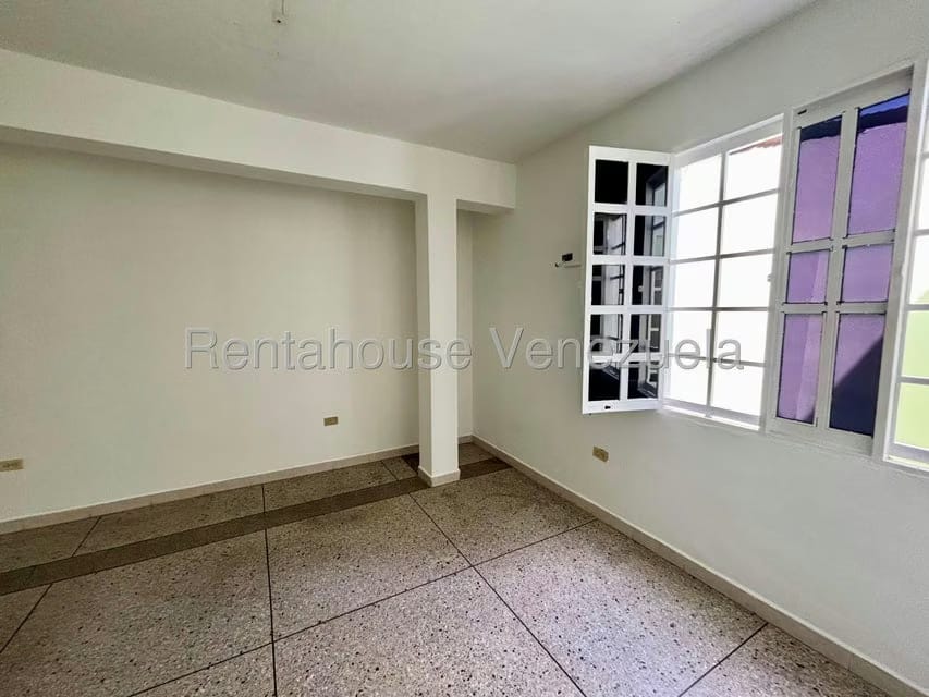 Comercial (Local Comercial) en Alquiler en Centro, Lara - 3