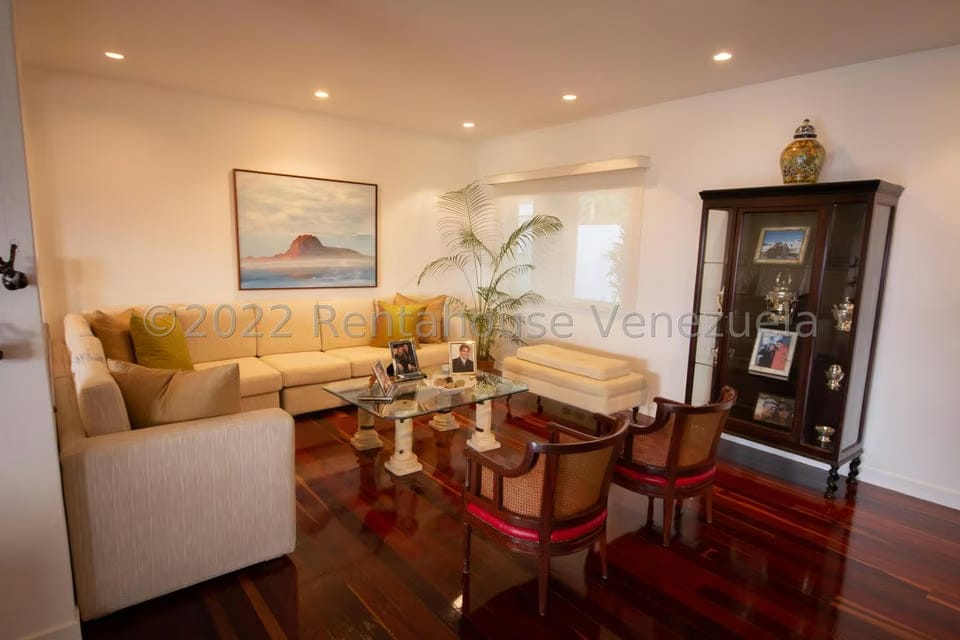 Casa (Multipes Niveles) en Venta en Alto Hatillo, Distrito Metropolitano - 3
