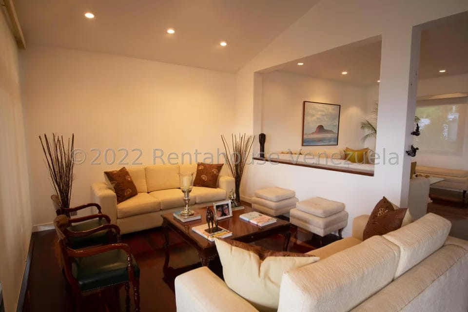 Casa (Multipes Niveles) en Venta en Alto Hatillo, Distrito Metropolitano - 4