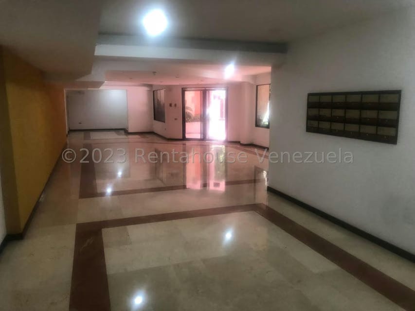 Apartamento (Duplex) en Venta en Miranda, Distrito Metropolitano - 65