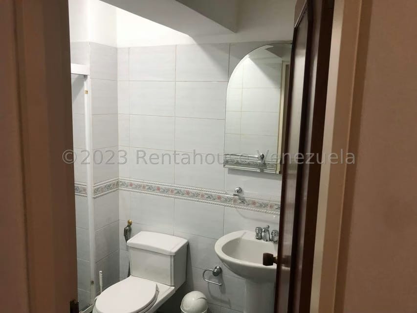 Apartamento (Duplex) en Venta en Miranda, Distrito Metropolitano - 70