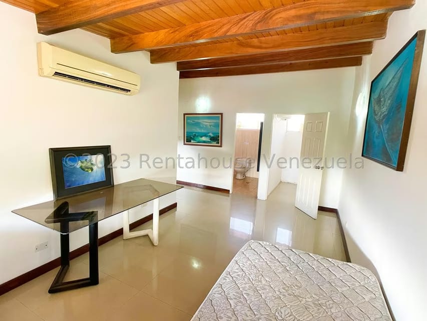Casa (Multipes Niveles) en Alquiler en Macaracuay, Distrito Metropolitano - 19
