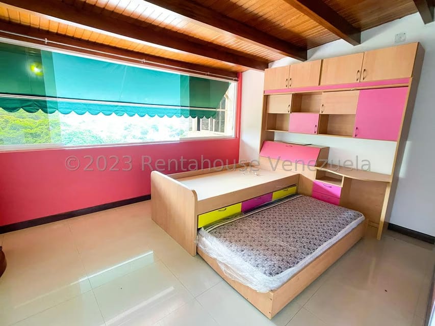 Casa (Multipes Niveles) en Alquiler en Macaracuay, Distrito Metropolitano - 33