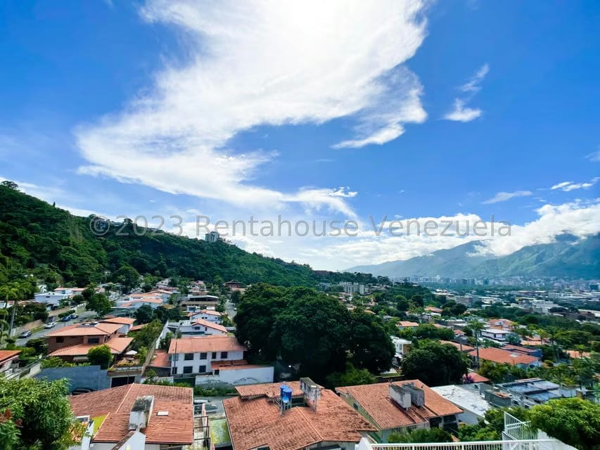 Casa (Multipes Niveles) en Alquiler en Macaracuay, Distrito Metropolitano - 35