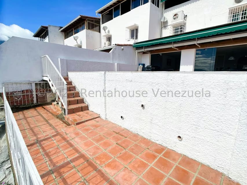 Casa (Multipes Niveles) en Alquiler en Macaracuay, Distrito Metropolitano - 48