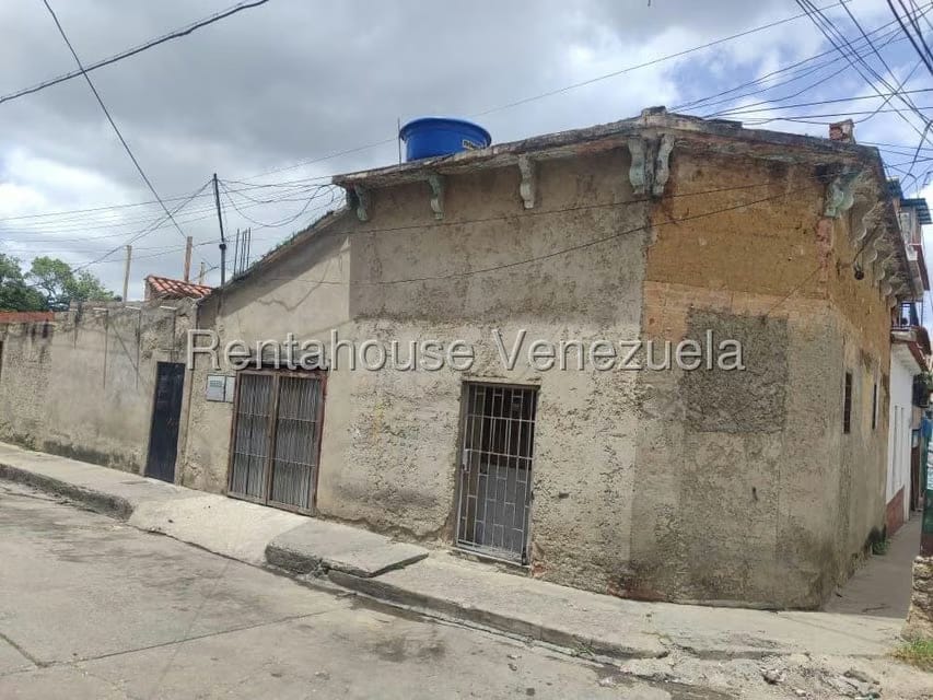 Casa (1 Nivel) en Venta en Sarria, Distrito Metropolitano - 4