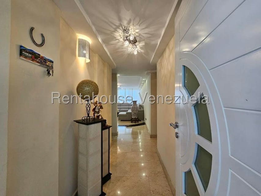 Apartamento (1 Nivel) en Venta en Los Naranjos del Cafetal, Distrito Metropolitano - 4