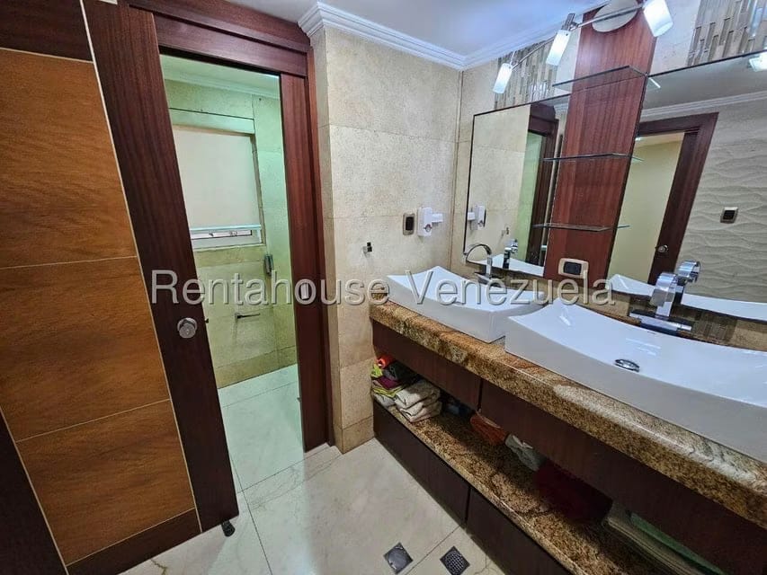 Apartamento (1 Nivel) en Venta en Los Naranjos del Cafetal, Distrito Metropolitano - 33