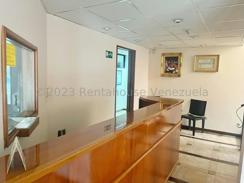 Comercial (Edificio) en Venta en La Trinidad, Distrito Metropolitano - 3