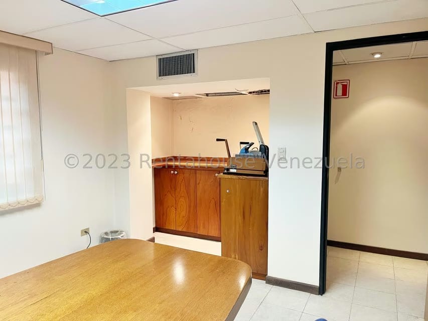 Comercial (Edificio) en Venta en La Trinidad, Distrito Metropolitano - 21
