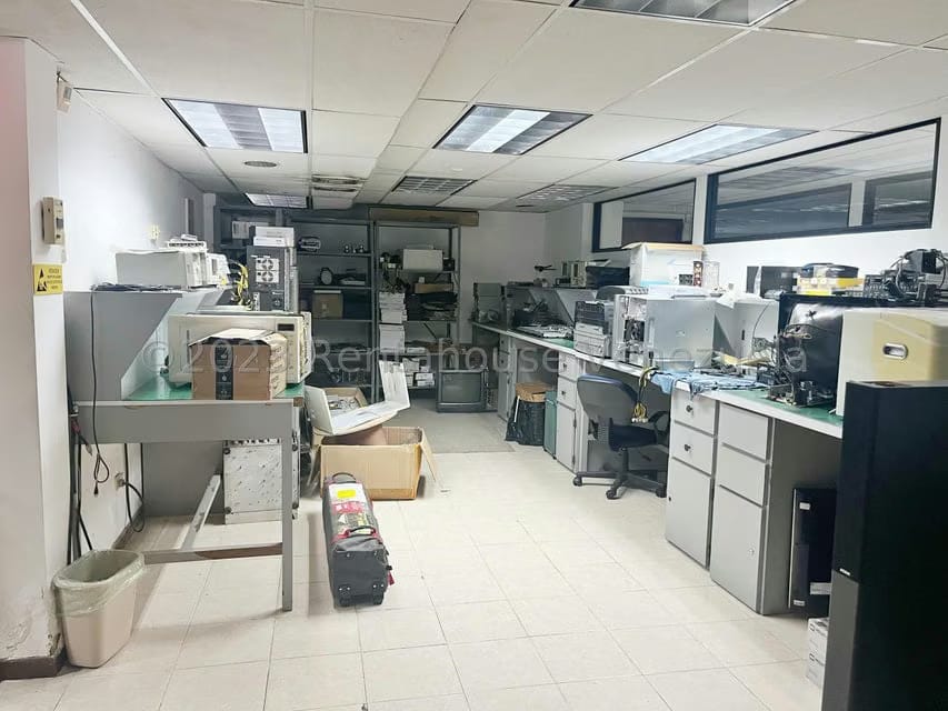 Comercial (Edificio) en Venta en La Trinidad, Distrito Metropolitano - 5