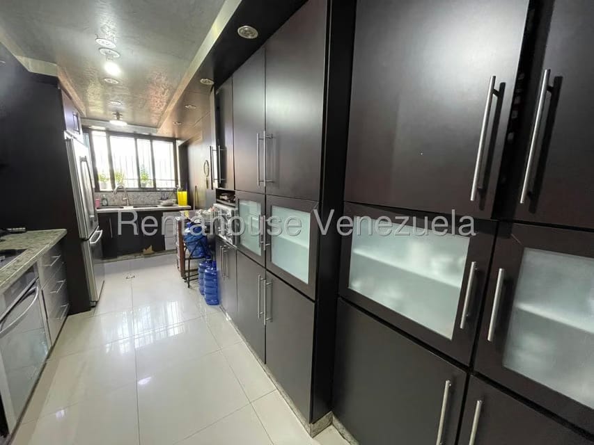 Apartamento (Duplex) en Venta en El Paraiso, Distrito Metropolitano - 12
