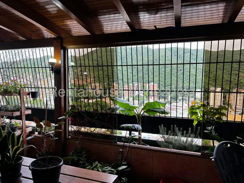 Apartamento (Duplex) en Venta en El Paraiso, Distrito Metropolitano - 29