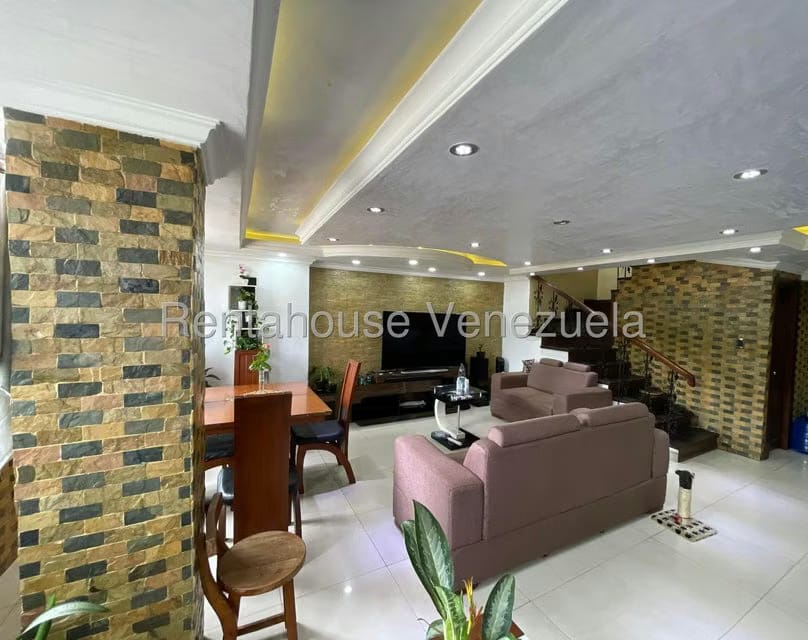 Apartamento (Duplex) en Venta en El Paraiso, Distrito Metropolitano - 5