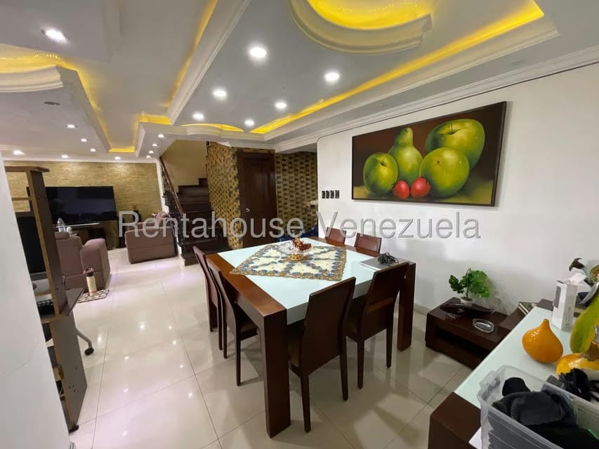 Apartamento (Duplex) en Venta en El Paraiso, Distrito Metropolitano - 6