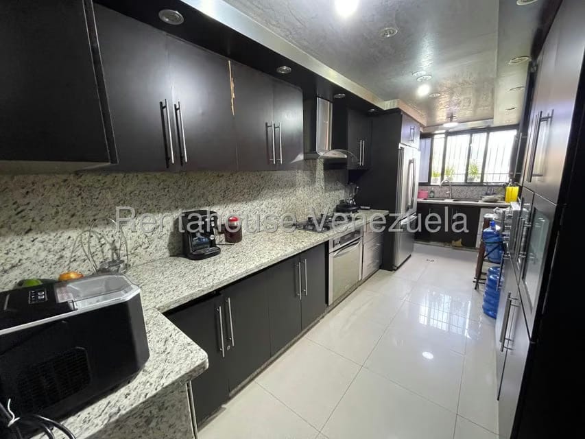 Apartamento (Duplex) en Venta en El Paraiso, Distrito Metropolitano - 10