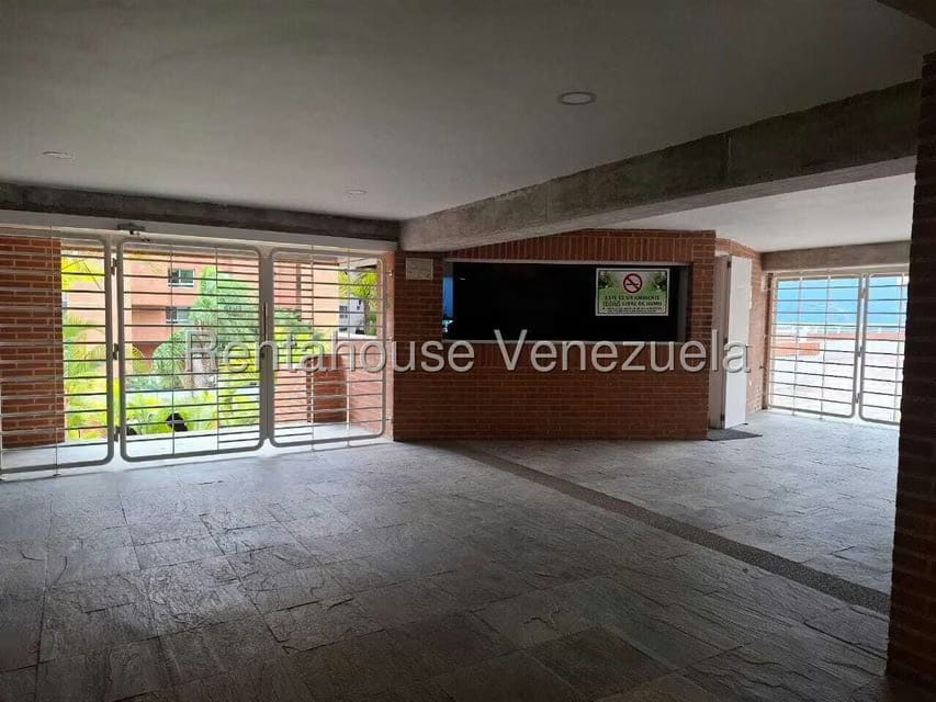 Apartamento (1 Nivel) en Alquiler en Solar del Hatillo, Distrito Metropolitano - 5