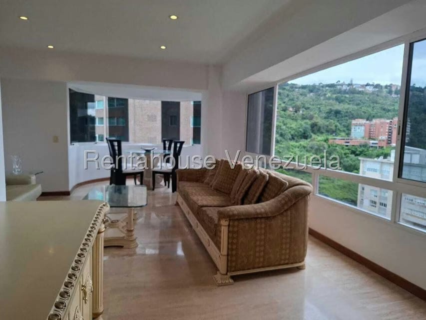 Apartamento (1 Nivel) en Alquiler en Solar del Hatillo, Distrito Metropolitano - 8