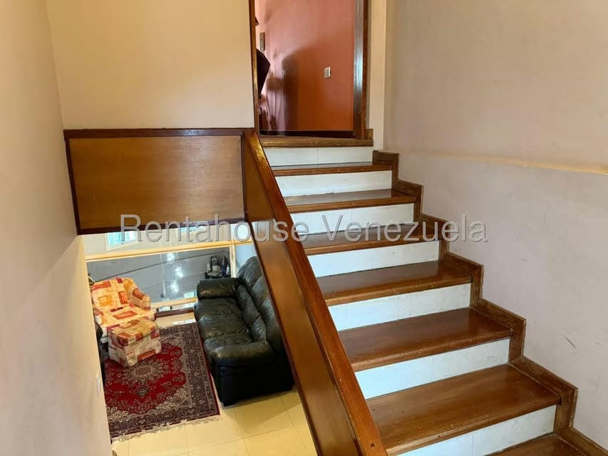 Townhouse (Multiples Niveles) en Venta en El Hatillo, Distrito Metropolitano - 11