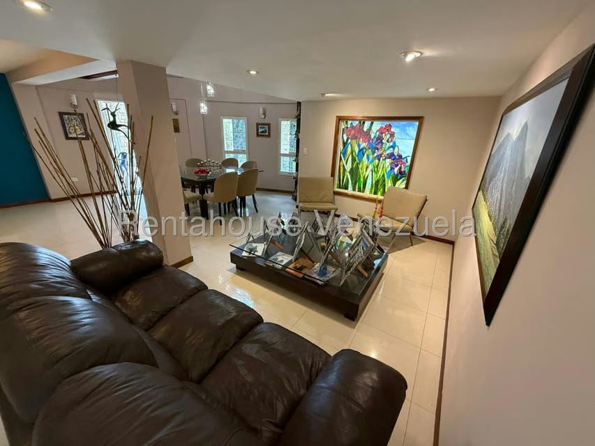 Townhouse (Multiples Niveles) en Venta en El Hatillo, Distrito Metropolitano - 13