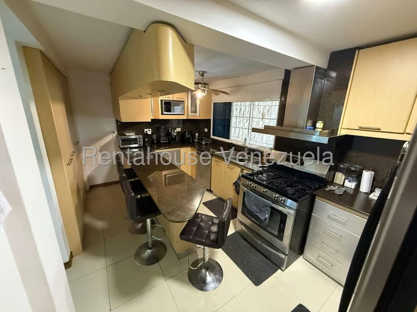 Townhouse (Multiples Niveles) en Venta en El Hatillo, Distrito Metropolitano - 16