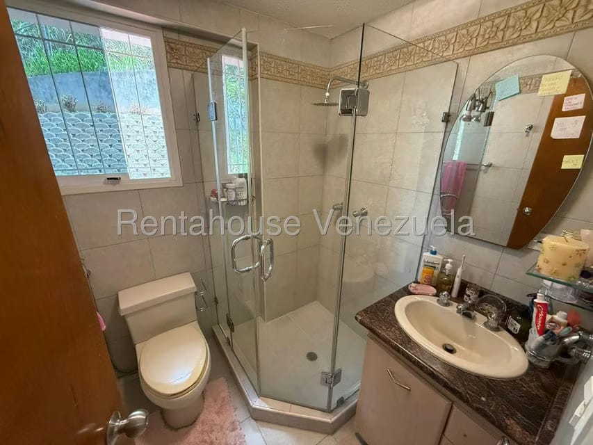 Townhouse (Multiples Niveles) en Venta en El Hatillo, Distrito Metropolitano - 22