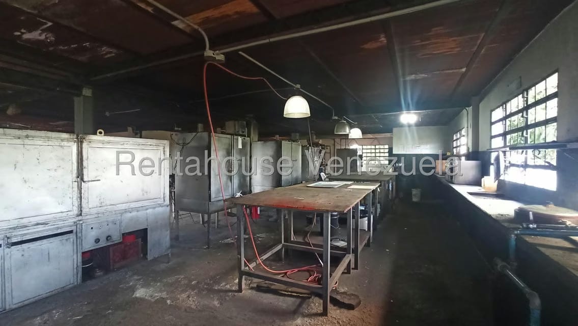 Comercial (Galpon - Deposito) en Venta en El Hatillo, Distrito Metropolitano - 9