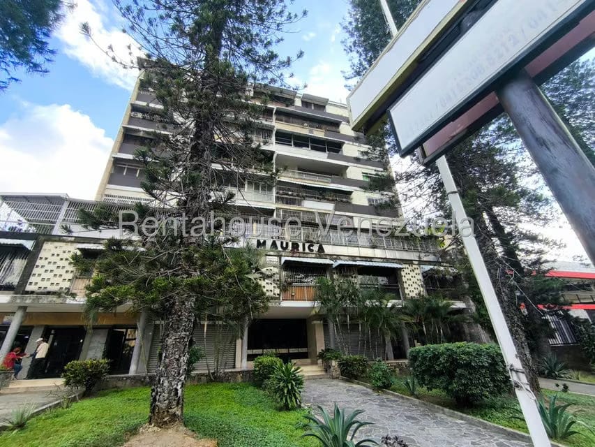 Comercial (Local Comercial) en Alquiler en Los Chaguaramos, Distrito Metropolitano