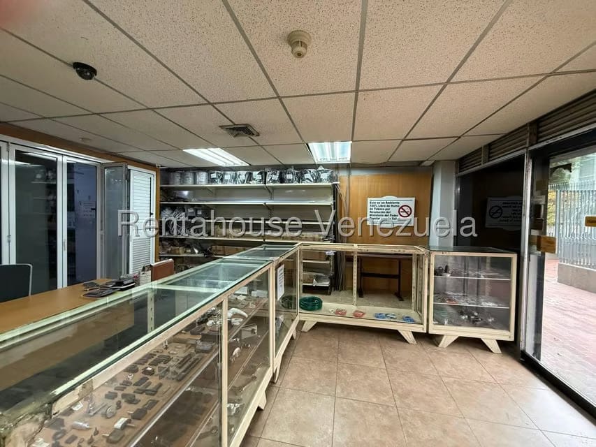 Comercial (Oficina) en Venta en Santa Eduvigis, Distrito Metropolitano - 21