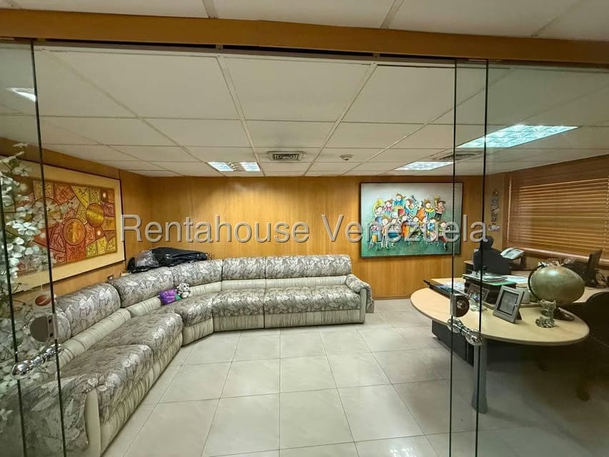 Comercial (Oficina) en Venta en Santa Eduvigis, Distrito Metropolitano - 4