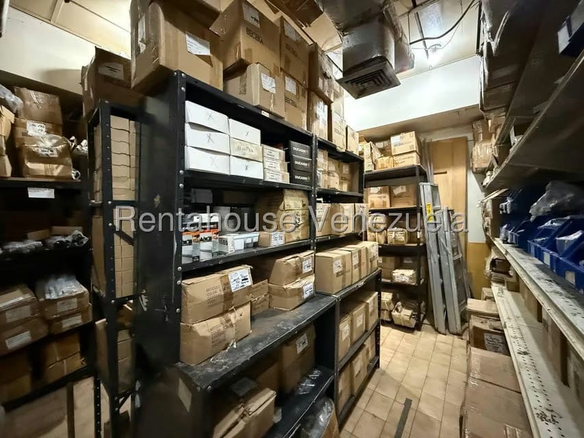 Comercial (Oficina) en Venta en Santa Eduvigis, Distrito Metropolitano - 32