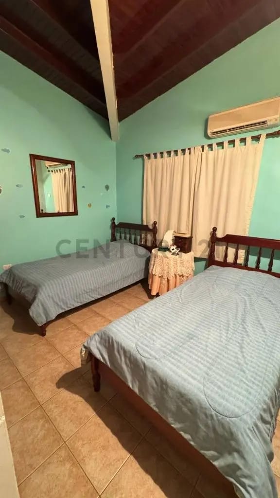Privilegiada casa Unimafiliar , acabados modernos, y exclusiva ubicacion. - 3